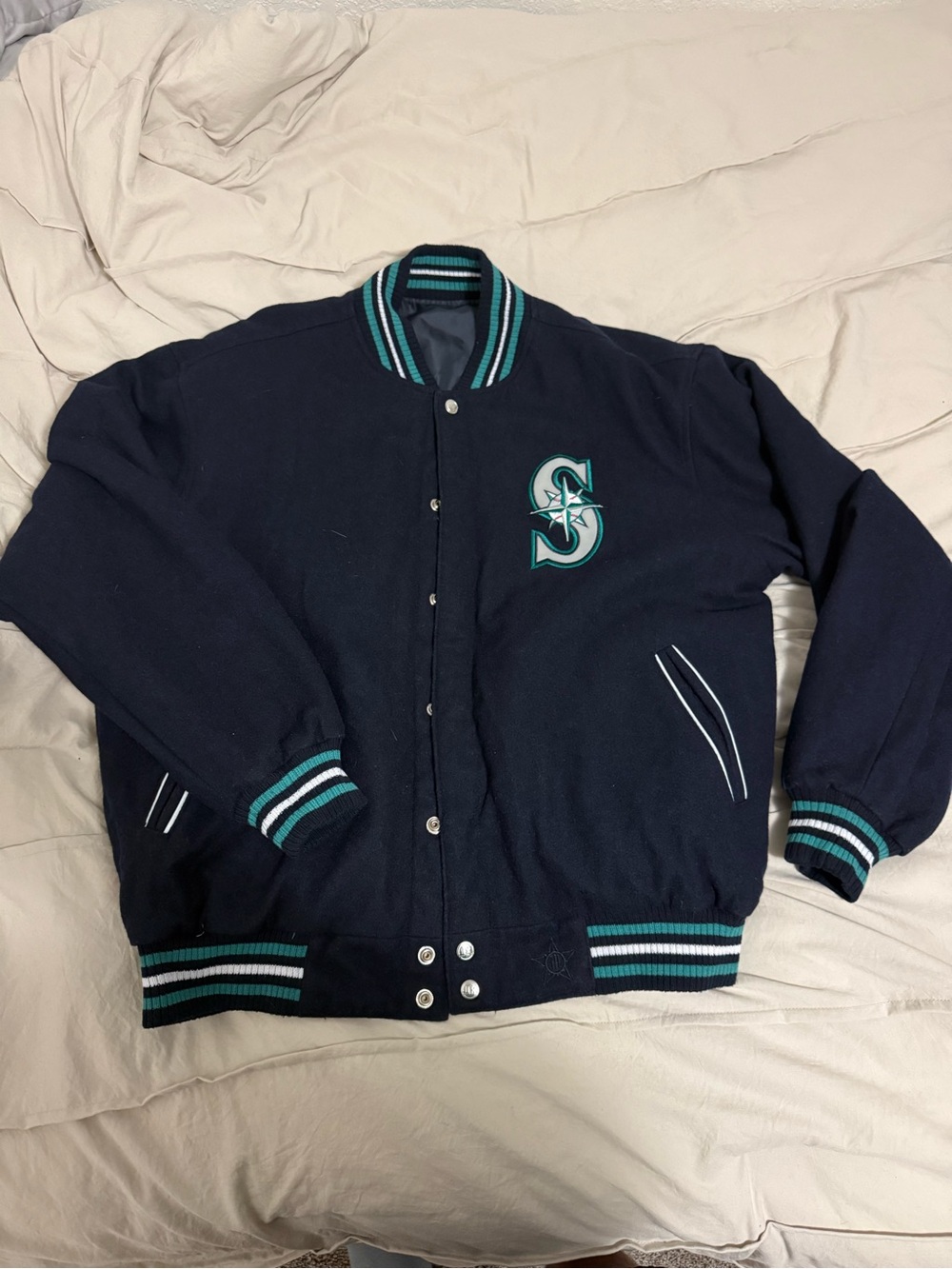 JH Designs Seattle Mariners Reversible Jacket - Picture 2 of 2
